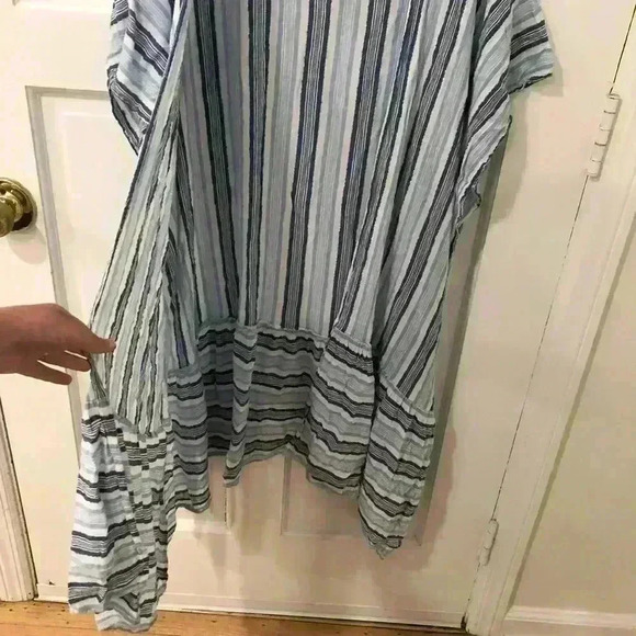 Blue Island Open Front Longline Swimsuit Cover Up with Metallic Stripes - Picture 3 of 7